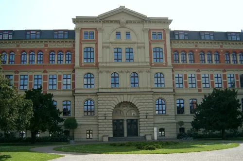 Hochschule Anhalt (Anhalt Yüksekokulu)