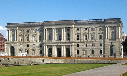 Hochschule für Musik „Hanns Eisler“ Berlin (Berlin Hanns Eisler Müzik Yüksekokulu)
